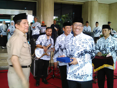 Pencarian PGRI Buol - Persatuan Guru Republik Indonesia Cabang Buol